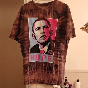 HOPE-w (Obama's Picture)Tie-Dye‎ Graphic T-Shirt with Hope Design